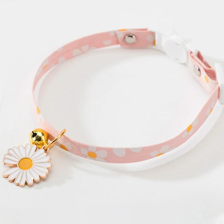 Nuopets Pet Collar Daisy Cat Neck Jewelry Bell