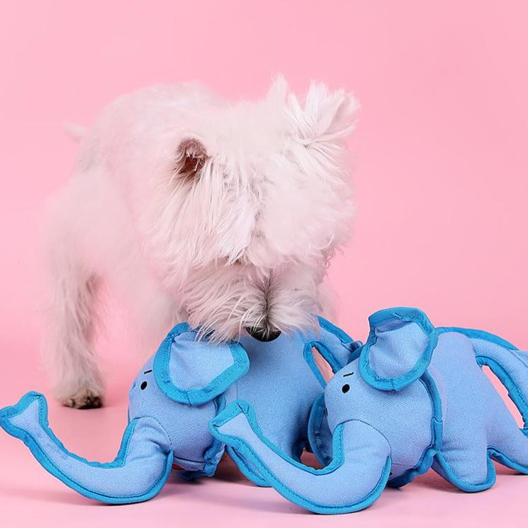 Dogs sound toy elephants to solve the suffocating artifacts